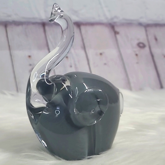 Y2K Unsigned Blown Glass Gray African Asian Elephant Paper Weight Trinket Decor - Picture 4 of 17